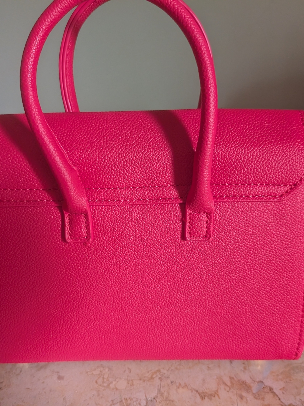 FAO Schwarz Hudson Hot Pink Mini Tote Bag with Pom Charm - Picture 6 of 11